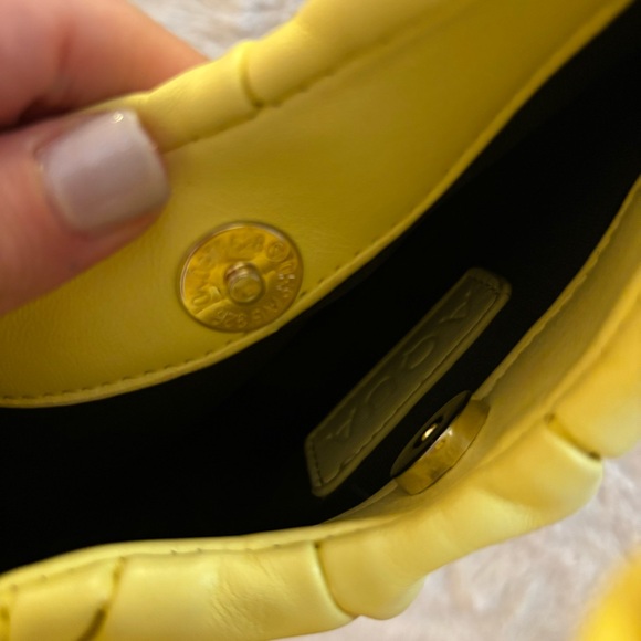 Aqua by Bloomingdale’s pale yellow purse - Picture 3 of 7